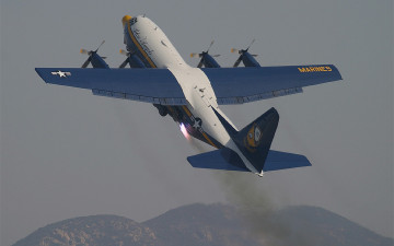 Картинка lockheed+c-130+hercules авиация военно-транспортные+самолёты lockheed blue angels hercules c130 геркулес военный самолет