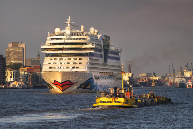 Обои картинки фото корабли, лайнеры, лайнер, круиз