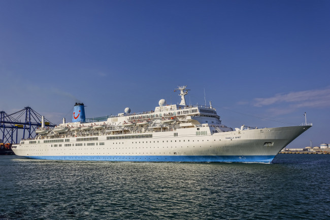 Обои картинки фото корабли, лайнеры, круиз, лайнер