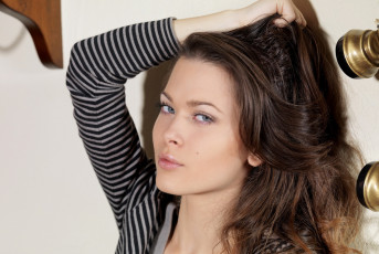 Картинка alina+mayer девушки alina+mayer+ алина+паневская +amelie+b портрет флирт причёска макияж красотка взгляд поза лицо модель девушка amelie b алина паневская alina mayer