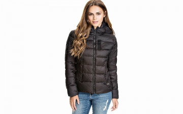 Картинка девушки xenia+deli шатенка куртка джинсы