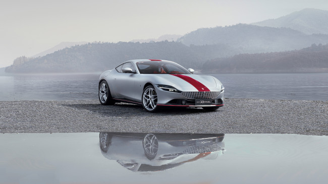 Обои картинки фото ferrari roma 30th anniversary 2023, автомобили, ferrari, roma, 30th, anniversary, юбилейный, купе, побережье