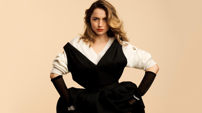 Обои картинки фото девушки, ana de armas, актриса, наряд, перчатки
