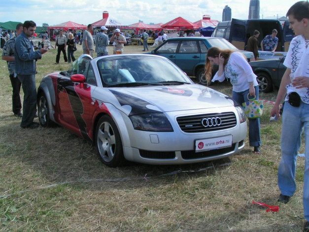 Обои картинки фото audi, tt, автомобили, выставки, уличные, фото