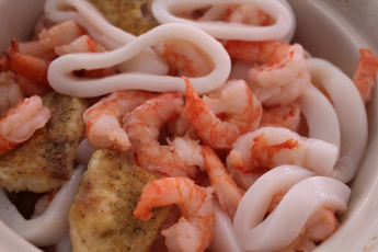 Картинка автор varvarra еда рыбные блюда морепродуктами рыба креветки кальмар