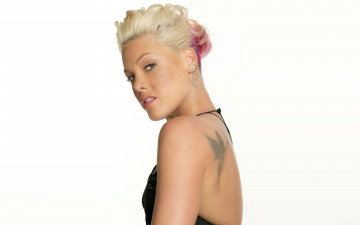 Картинка музыка pink пирсинг тату