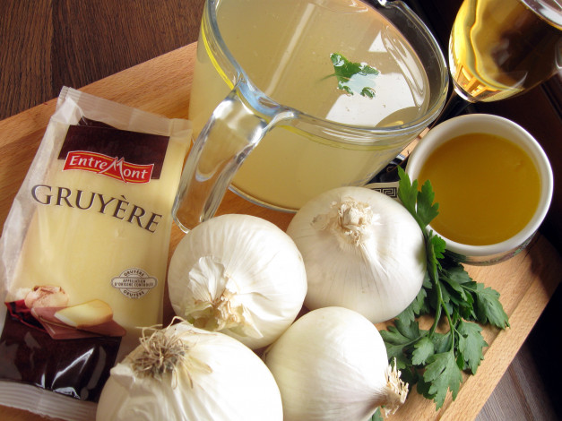 Обои картинки фото еда, разное, чеснок, сыр, бульон, петрушка