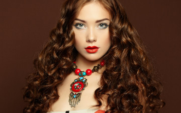 Картинка девушки -unsort+ лица +портреты помада макияж девушка украшения платье фон кудри волосы взгляд