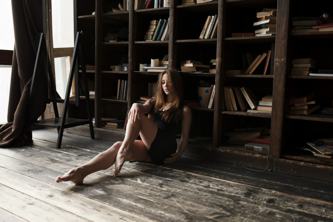 Обои картинки фото девушки, -unsort , брюнетки,  шатенки, фон, взгляд, девушка