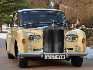 обоя rolls-royce phantom vi landaulette by mulliner park ward 1975, автомобили, rolls-royce, 1975, ward, park, mulliner, landaulette, vi, phantom