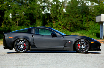 обоя romeo ferraris corvette z06 rf 2011, автомобили, corvette, rf, z06, 2011, ferraris, romeo