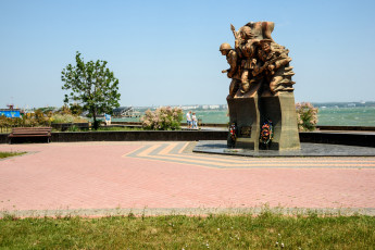 Картинка города -+памятники +скульптуры +арт-объекты керчь россия крым памятник