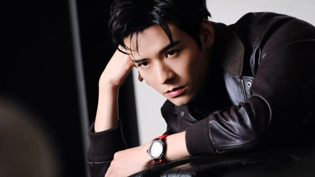 Обои картинки фото мужчины, gong jun | simon gong, актер, куртка, часы