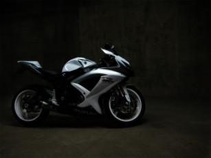 Картинка мотоциклы suzuki