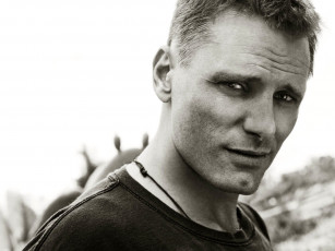 Картинка мужчины viggo mortensen