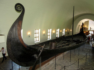 Картинка разное рельефы статуи музейные экспонаты