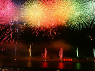 Картинка разное салюты фейерверки