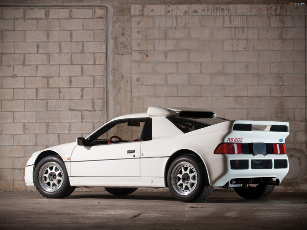 Обои картинки фото ford, rs200, evolution, автомобили