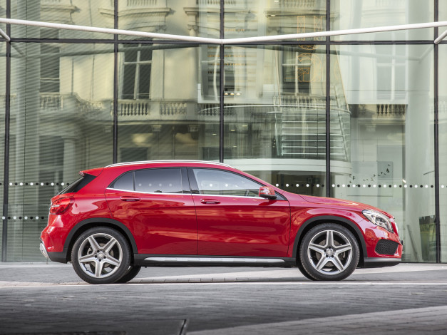 Обои картинки фото автомобили, mercedes-benz, uk-spec, 250, x156, 2014, 4matic, amg, красный, package, sport, gla