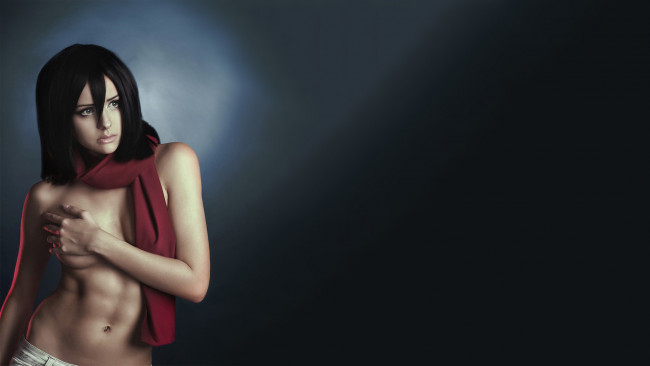 Обои картинки фото девушки, -unsort , брюнетки,  шатенки, косплей, шарф, mikasa, ackerman, девушка, грудь, взгляд