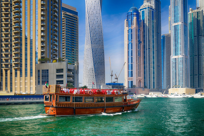 Обои картинки фото корабли, другое, судно, море, небоскребы, город