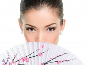 Картинка разное глаза фон серьги взгляд лицо девушка веер