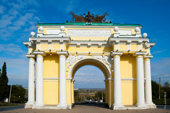 Картинка города -+исторические +архитектурные+памятники арка триумфальная колонны парк дорога шоссе