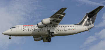 Картинка swiss+baerj+146 авиация пассажирские+самолёты полет небо авиалайнер