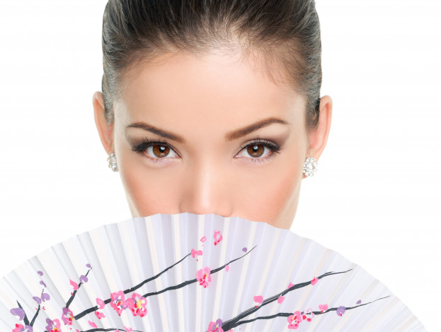 Обои картинки фото разное, глаза, фон, серьги, взгляд, лицо, девушка, веер