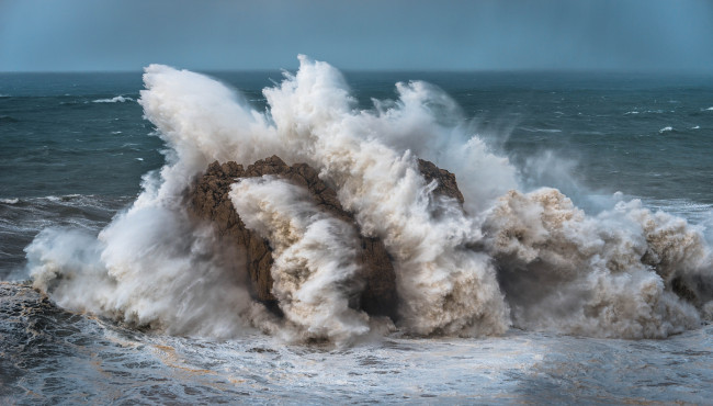 Обои картинки фото природа, стихия, океан, скалы, прибой