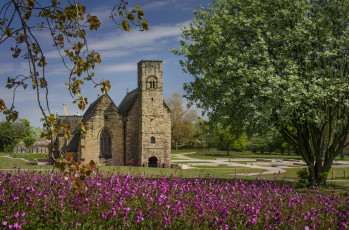 Картинка города -+католические+соборы +костелы +аббатства храм полянка