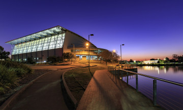 Картинка города -+улицы +площади +набережные вечер