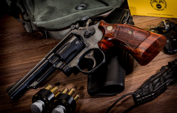 Картинка daily+basics+flashed оружие револьверы ствол