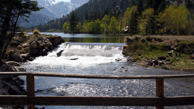 Обои картинки фото природа, реки, озера, камни, река, лес, горы