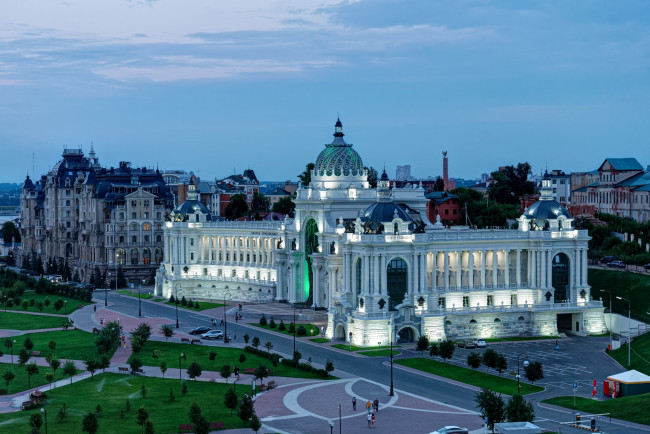 Обои картинки фото дворец фермеров, казань, города, - дворцы,  замки,  крепости, россия, республика, татарстан, классицизм, вечер, казанский, кремль, архитектура, дворец, земледельцев