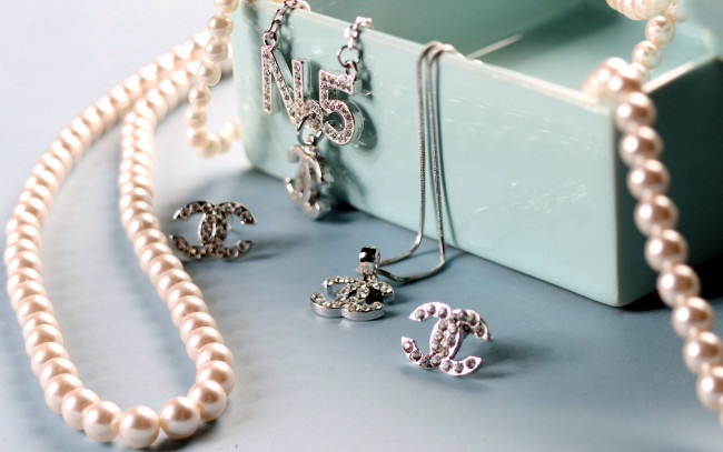 Обои картинки фото разное, украшения,  аксессуары,  веера, бусы, серьги