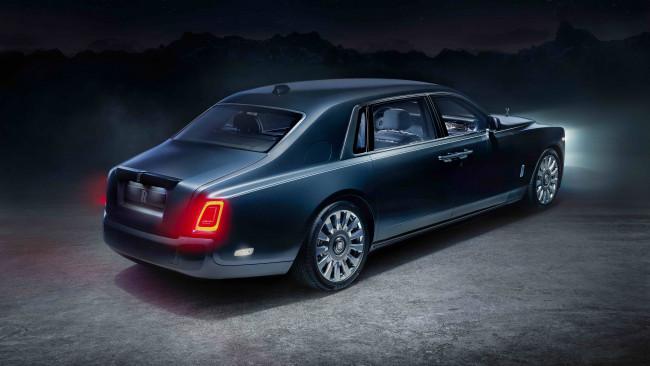 Обои картинки фото автомобили, rolls-royce, phantom, ewb, tempus, collection, 2021, лимузин, вид, сзади, роллс, ройс