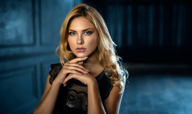 Обои картинки фото девушки, carla sonre, блондинка, взгляд, локоны