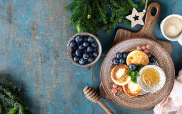 Картинка еда блины +оладьи черника оладьи мед