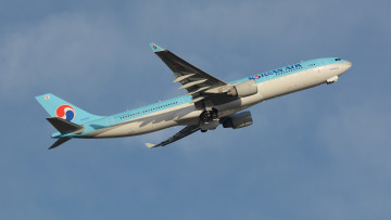 Картинка airbus+a330 авиация пассажирские+самолёты самолет взлет небо