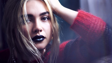 Картинка девушки florence+pugh блондинка лицо свитер