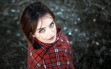 Картинка девушки -+лица +портреты шатенка лицо плед