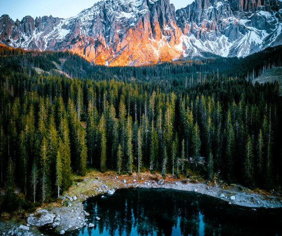 Обои картинки фото природа, реки, озера, горы, снег, лес, озеро