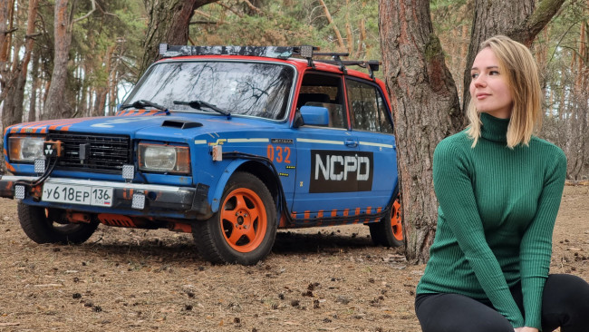 Обои картинки фото автомобили, -авто с девушками, lada, 2107