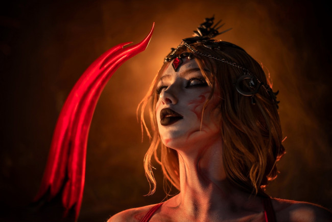 Обои картинки фото девушки, мария давыдова , lady melamory, образ, косплей, лицо, оружие