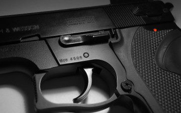 Картинка оружие пистолеты