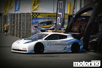 Картинка автомобили nissan datsun