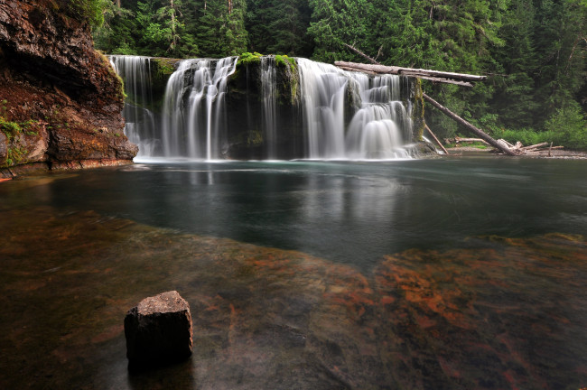 Обои картинки фото природа, водопады, река, вода, берег