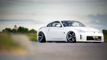 Картинка nissan 350 автомобили datsun motor co ltd Япония