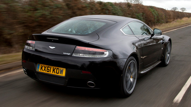 Обои картинки фото aston, martin, v8, автомобили, элитные, ltd, великобритания